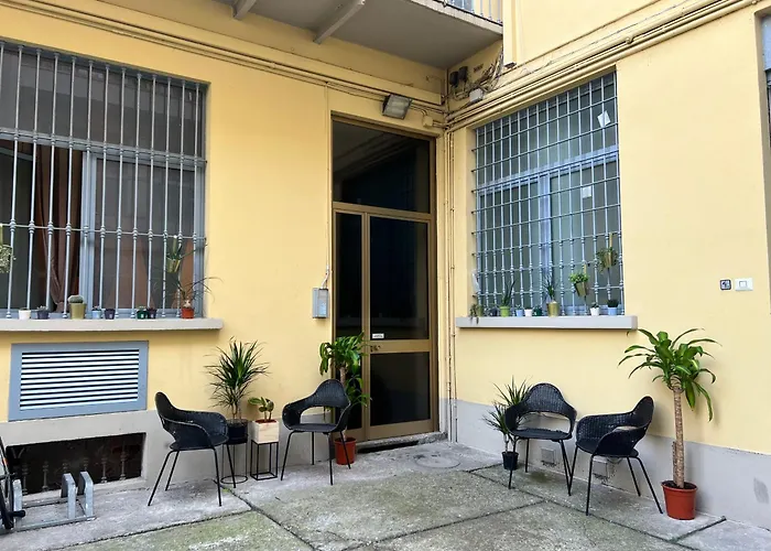 Regina Milano In Porta Romana 3 - Sky Tv, Wifi & Breakfast Box